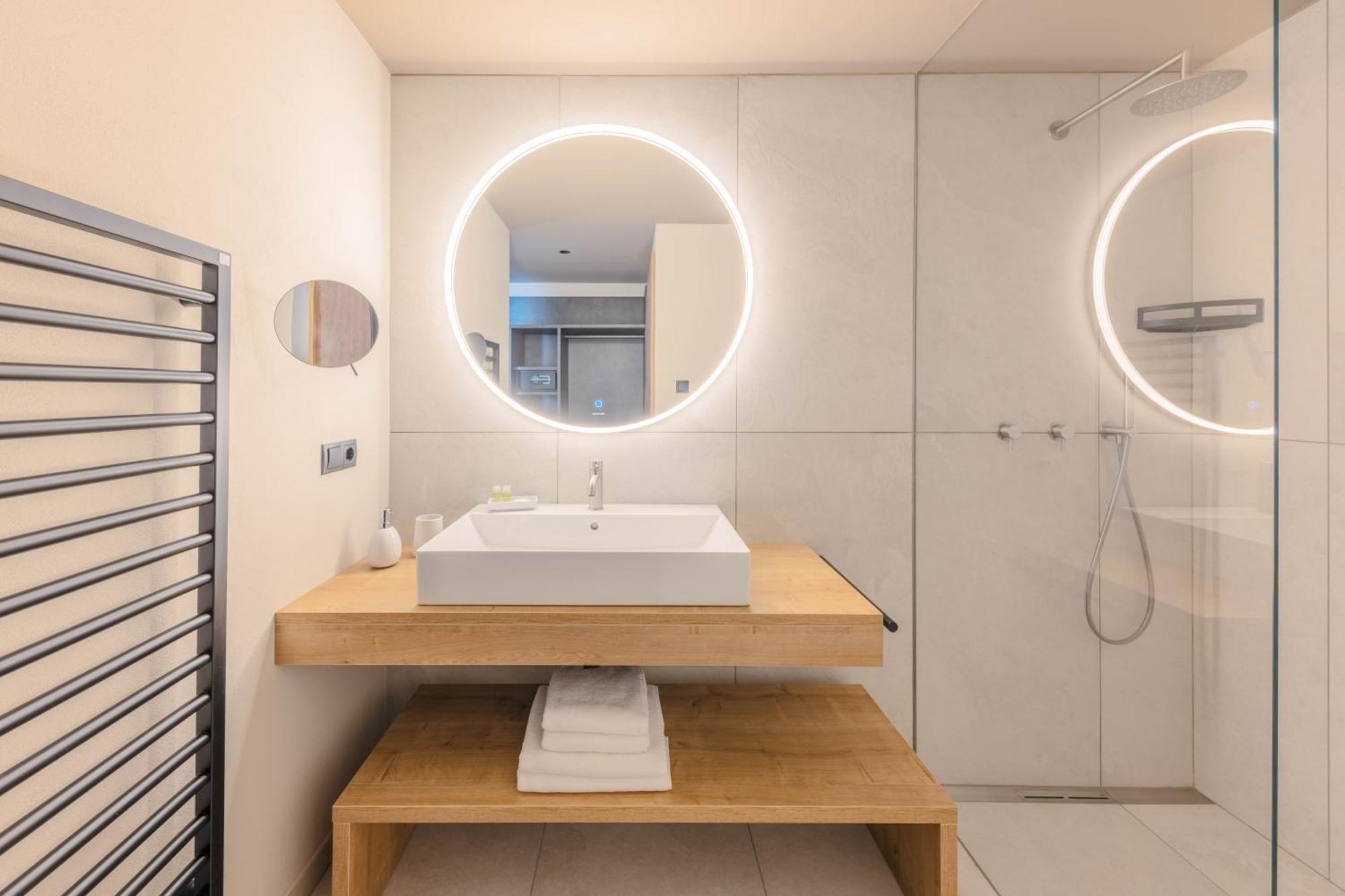 נטורנו Villa Hubertus Luxuria Nova Suites - Adults Friendly מראה חיצוני תמונה