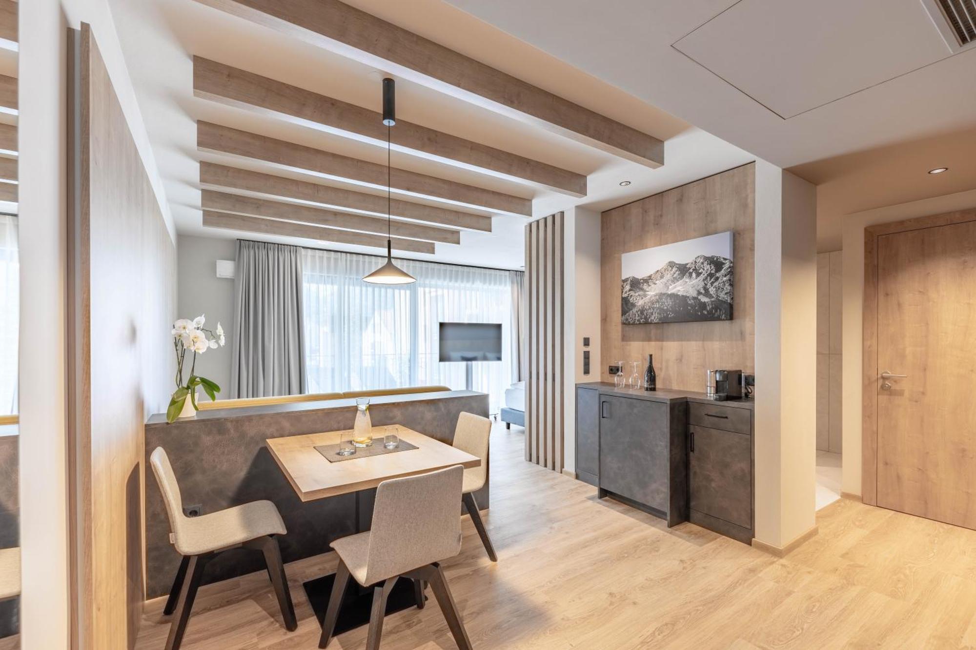 נטורנו Villa Hubertus Luxuria Nova Suites - Adults Friendly מראה חיצוני תמונה