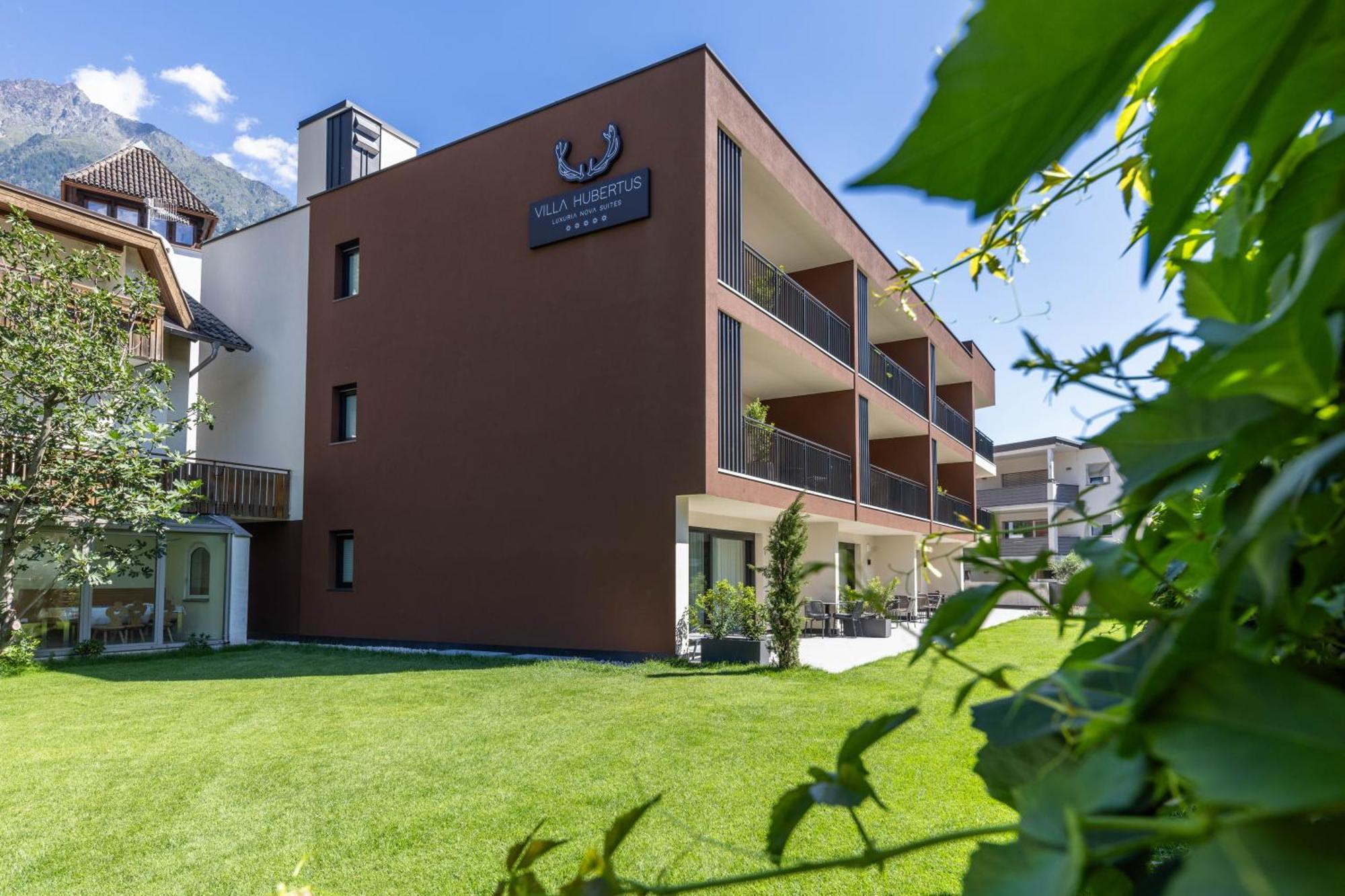 נטורנו Villa Hubertus Luxuria Nova Suites - Adults Friendly מראה חיצוני תמונה