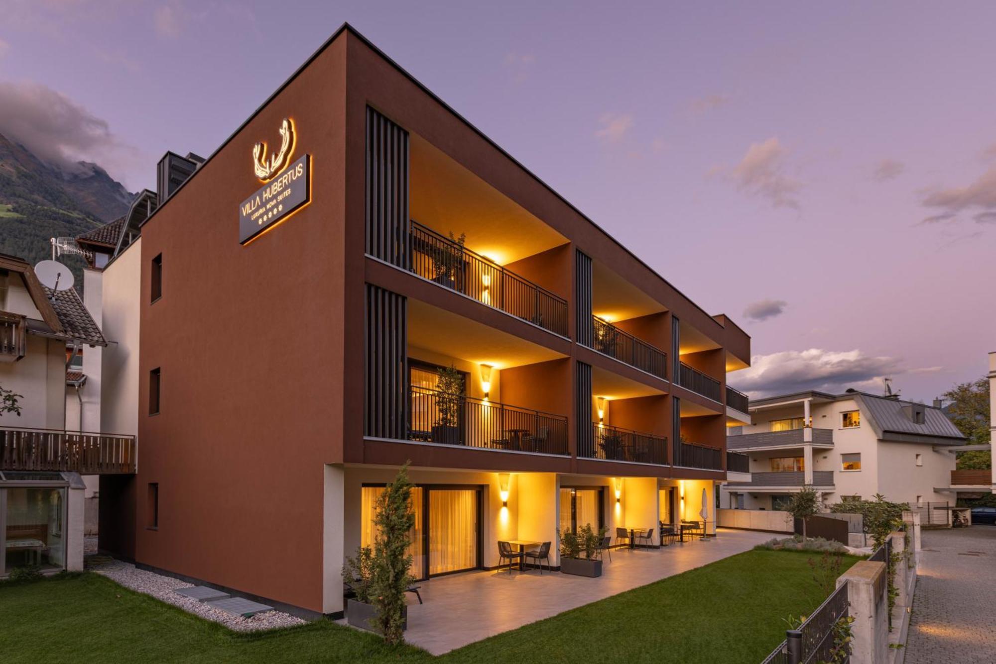 נטורנו Villa Hubertus Luxuria Nova Suites - Adults Friendly מראה חיצוני תמונה
